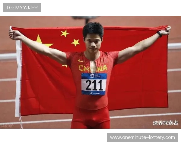 女飞人帕克勇闯蓝天背后的奋斗历程与传奇人生 女飞人帕克勇闯蓝天背后的奋斗历程与传奇人生